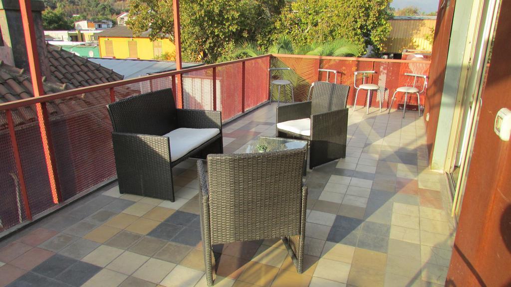 סנטיאגו Hostal Caracol מראה חיצוני תמונה