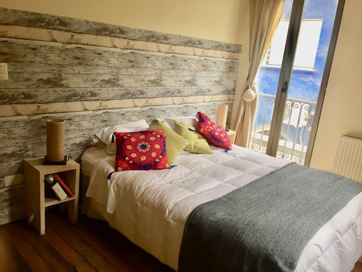 סנטיאגו Hostal Caracol מראה חיצוני תמונה
